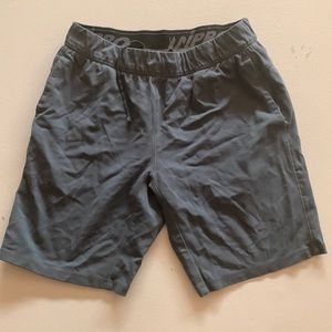men’s medium green athletic shorts